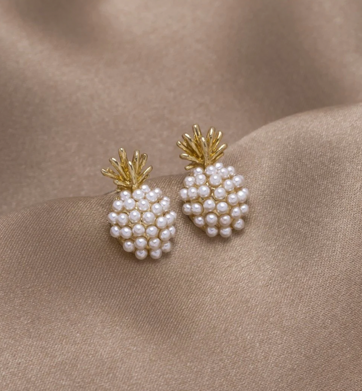 Pendientes de piña tropical con perlas incorporadas