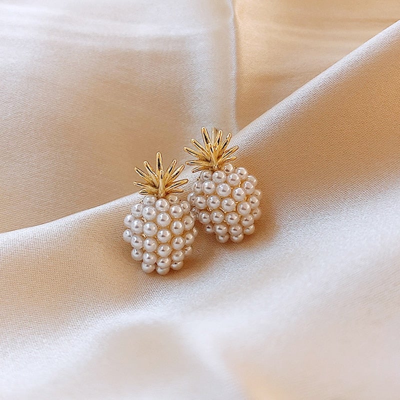 Pendientes de piña tropical con perlas incorporadas