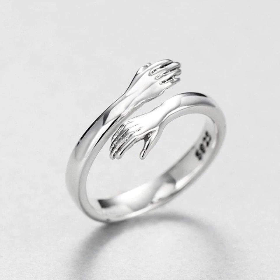 Anillo Hug ajustable en plata